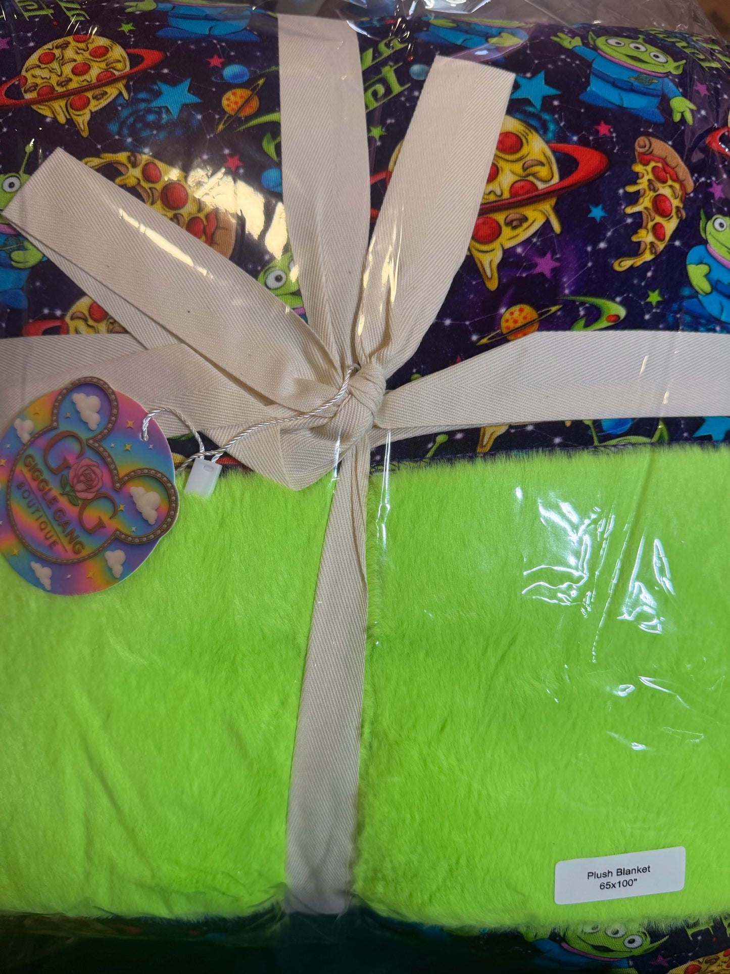 Pizza Planet: 65X100 Plush Back Blanket